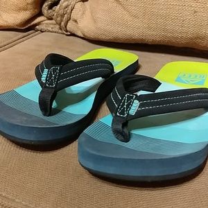 Reef boys 4/5 flip flops
